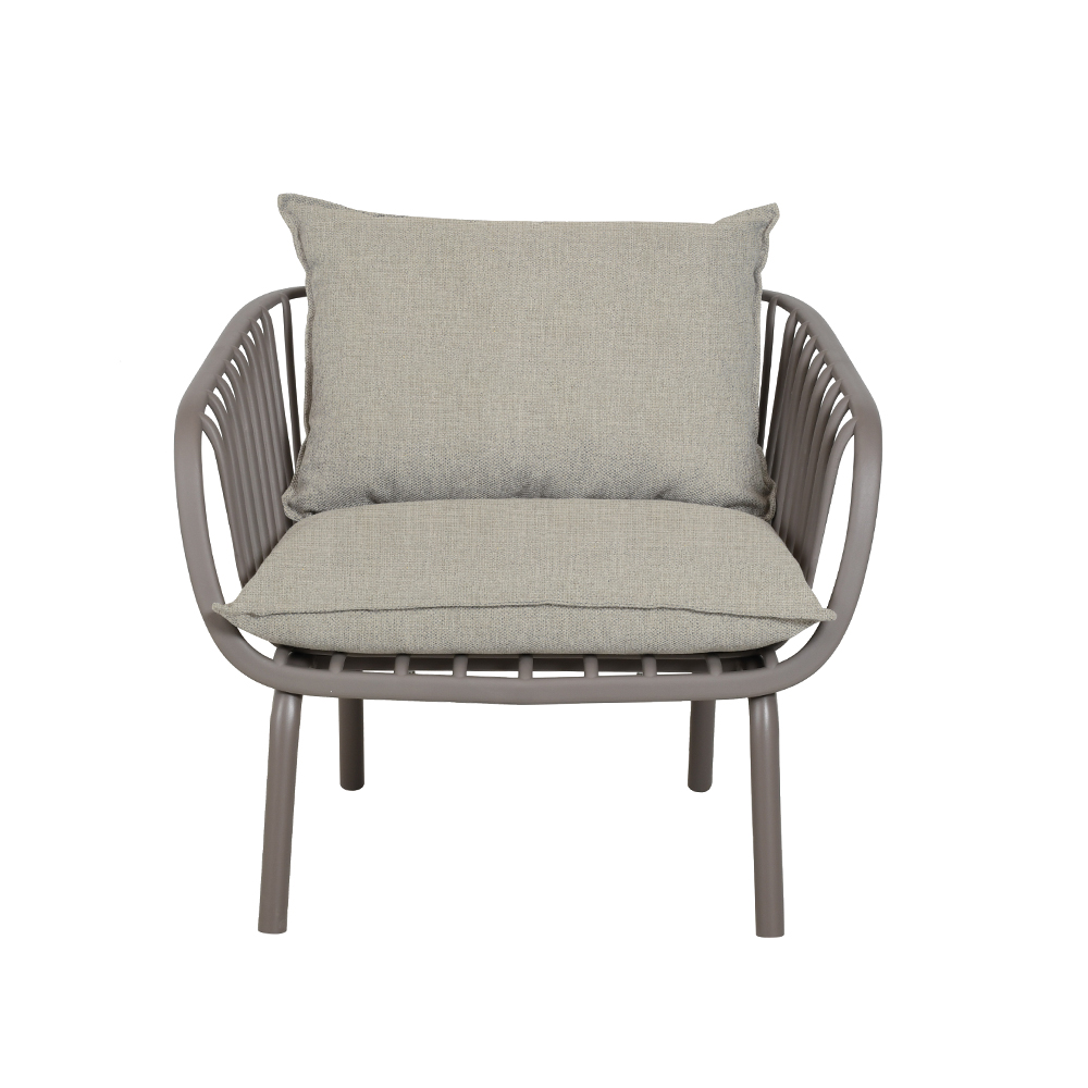 poltrona-seiva-fendi-e-amendoa_4