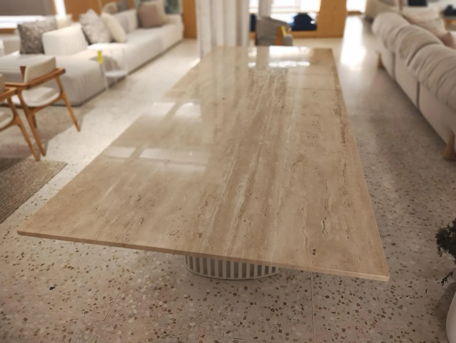 mesa_de_jantar_serpentina_3_2_m_marmore_travertino_navona_e_36831_2_9cd017d0402037c5e6ab6f4ba6cc27d3